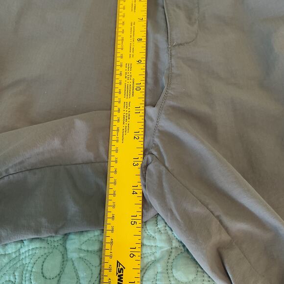 Croft and Barrow Mens Classic Cargo Shorts Charcoal Grey 38 - Picture 7 of 9